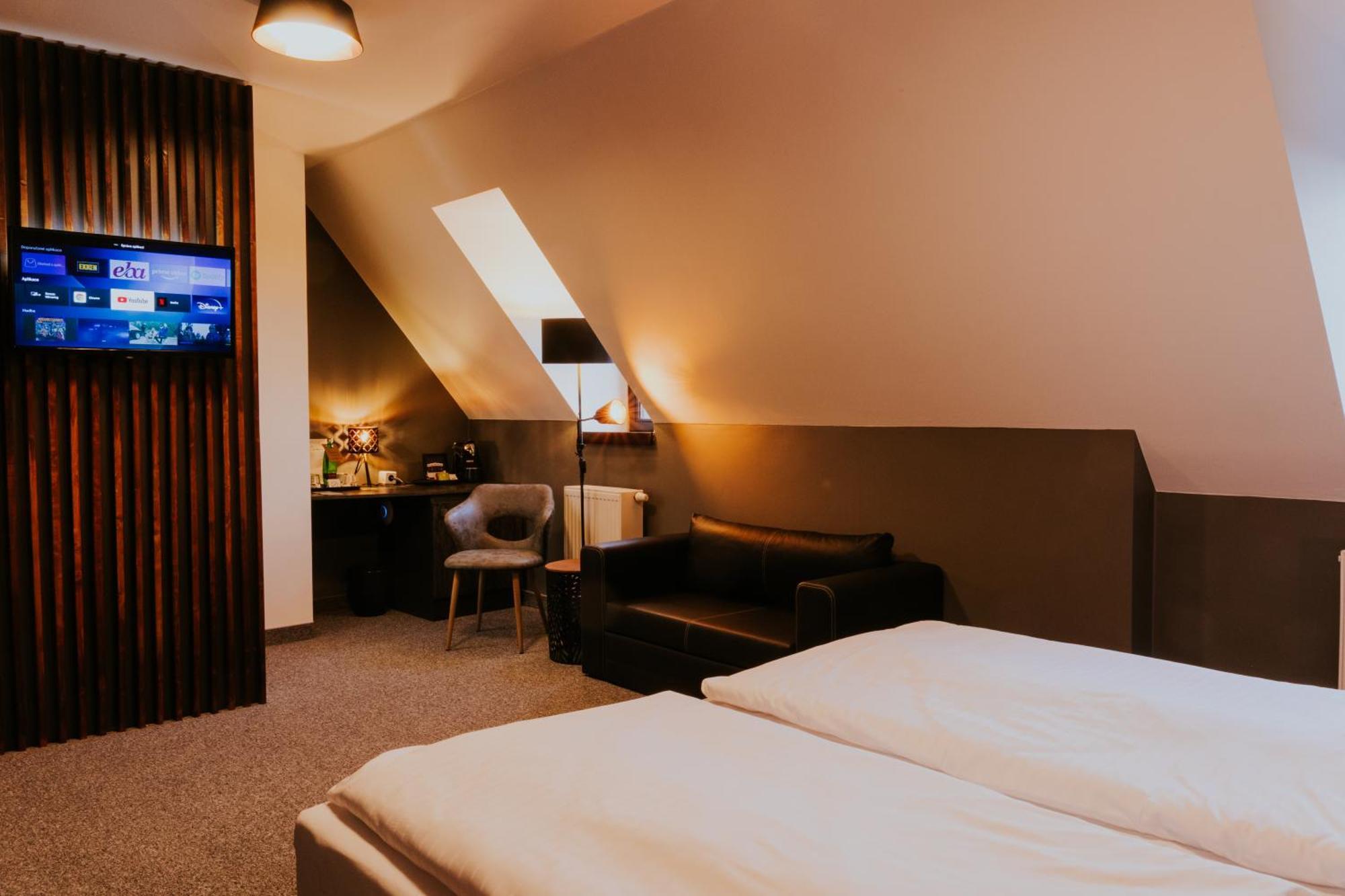 Wellness Hotel Liberecka Vysina Exterior photo